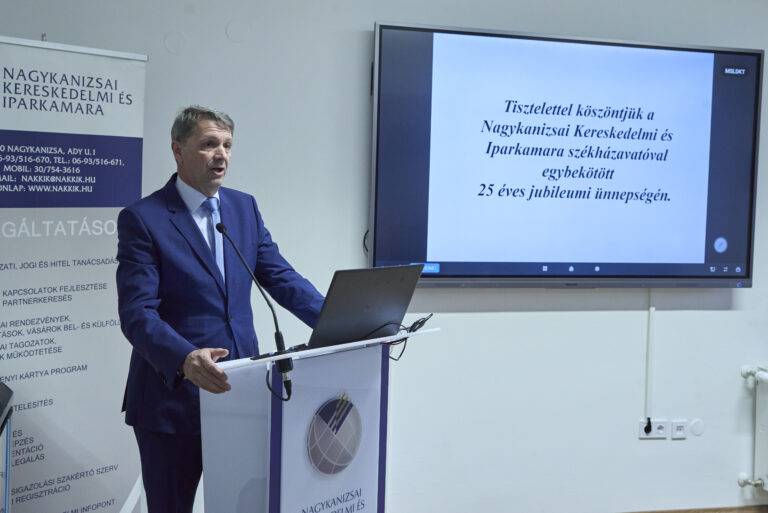 All rights reserved by Gabor Goor