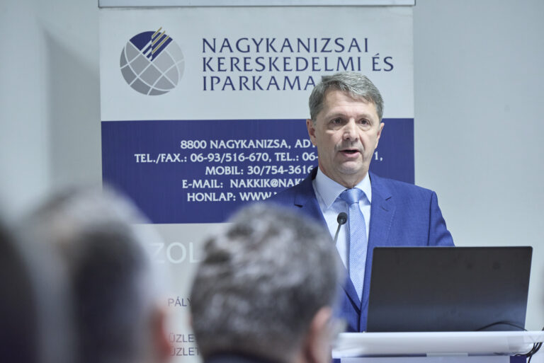 All rights reserved by Gabor Goor