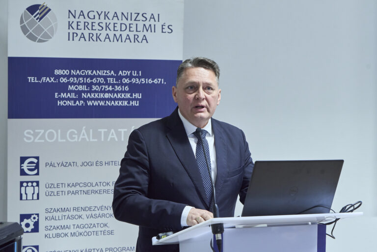 All rights reserved by Gabor Goor