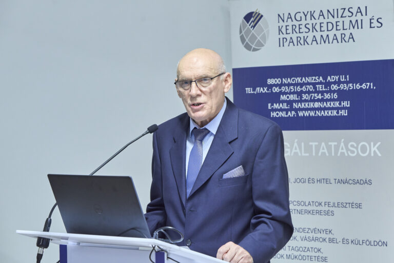 All rights reserved by Gabor Goor