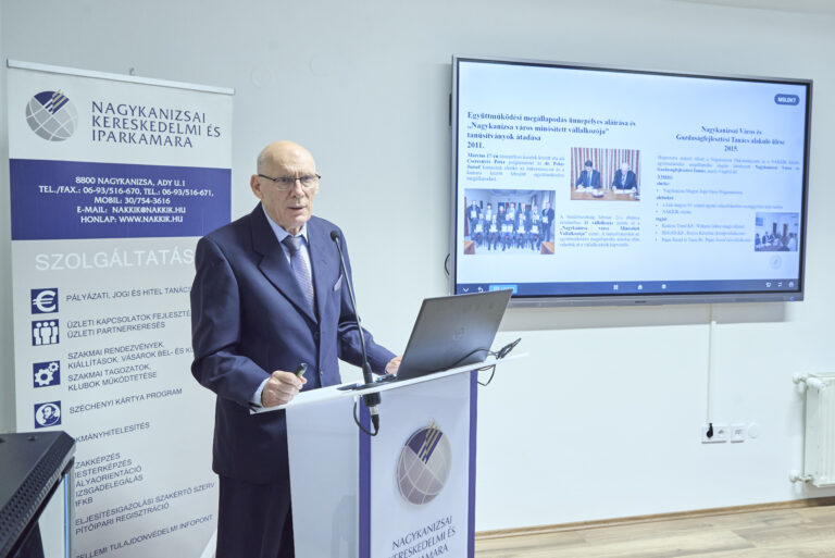 All rights reserved by Gabor Goor