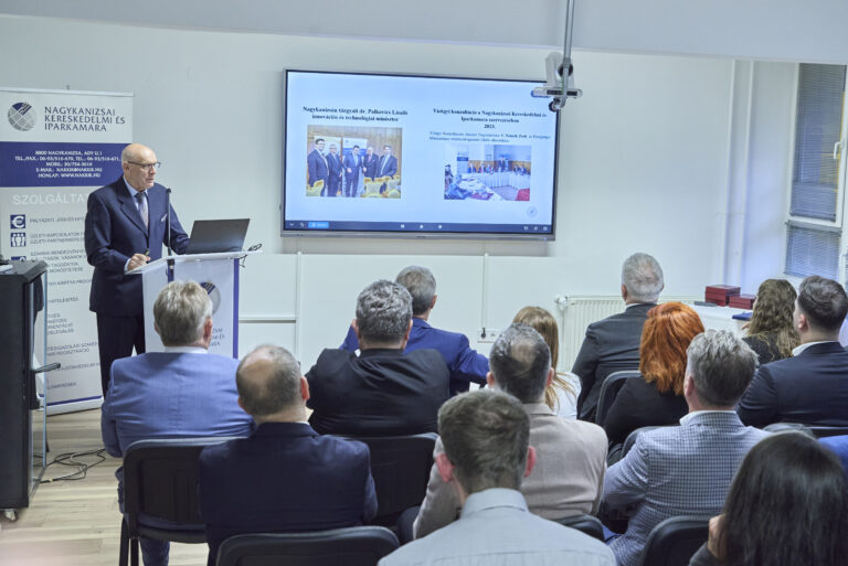 All rights reserved by Gabor Goor