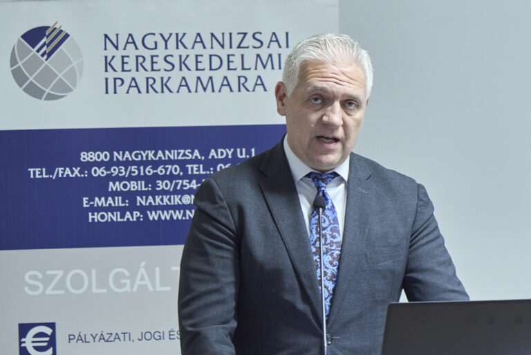 All rights reserved by Gabor Goor